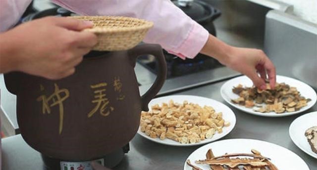 明治维新|日本医生汤本求真因无法挽救女儿,痛心之下由西医转中医