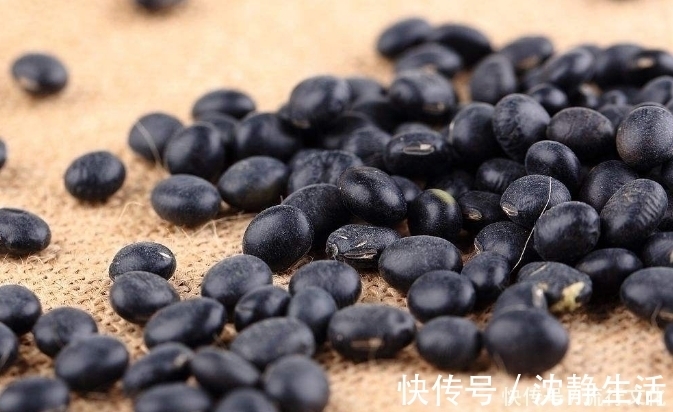 黑豆|黑豆和此物一起煮,每天吃一次,皮肤细腻了,白发变黑发