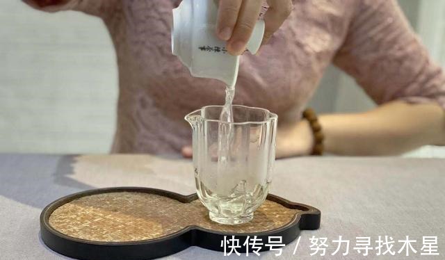 茶汤|绿茶苦涩，红茶清甜，白茶没味道如同白开水真是这样吗！