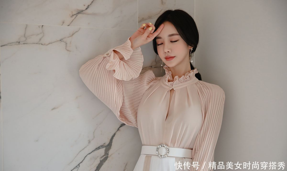 白色衬衫|职业上的时尚达人穿搭指南,清凉温婉的女神穿搭——衬衫套装裙