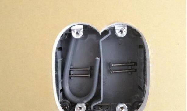 水平仪|国内小锯条开孔落伍了，日本电工2秒就能开一个插座孔