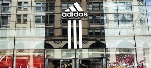 耐克|与阿迪达斯一母同胞,营收达400亿!却反目成仇“相杀”半世纪