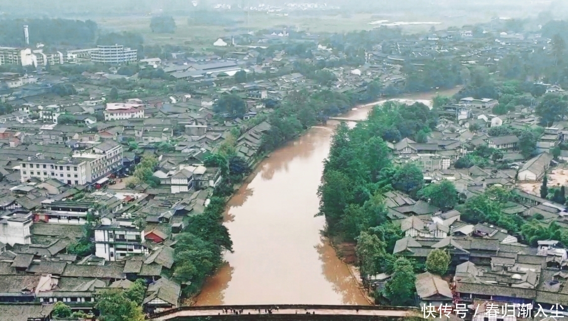 距离成都93公里，一座2000多年历史的古镇，朴实无华不收门票