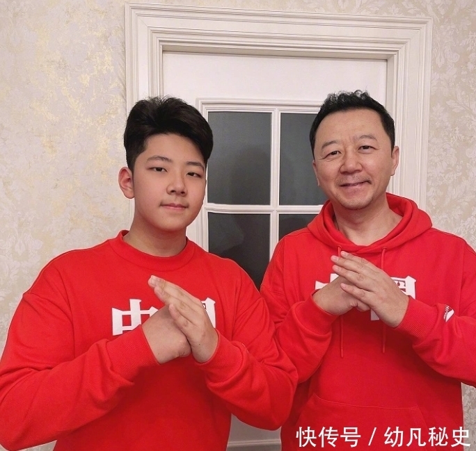 欧巴 《爸爸去哪儿》8年,多多拍话剧,石头帅成欧巴,她受到国王表扬