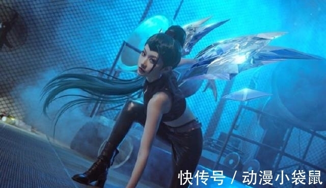女主|富二代实锤知名coser:恋爱为由索要百万,分手花1万买道具与现男友玩