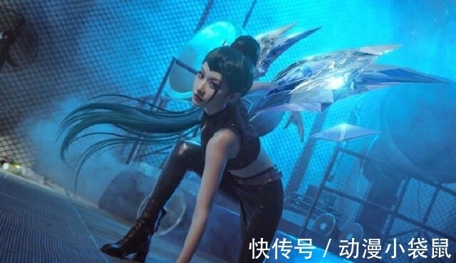 女主|富二代实锤知名coser：恋爱为由索要百万，分手花1万买道具与现男友玩