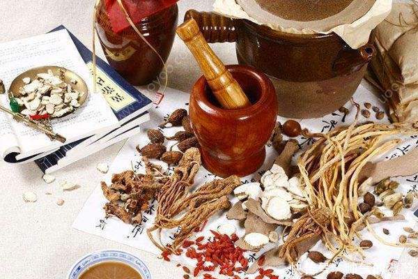 降酸药|吃什么降尿酸快可能就是这个想法,害你尿酸久久降不下来