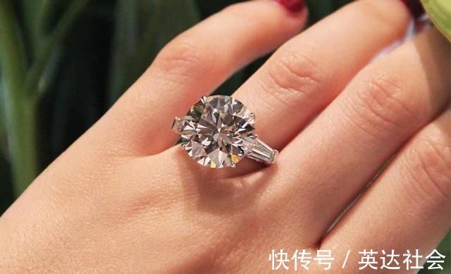 钻石!尼泊尔的钻石几百块一克拉,白菜价却没人买,你知道为什么吗?