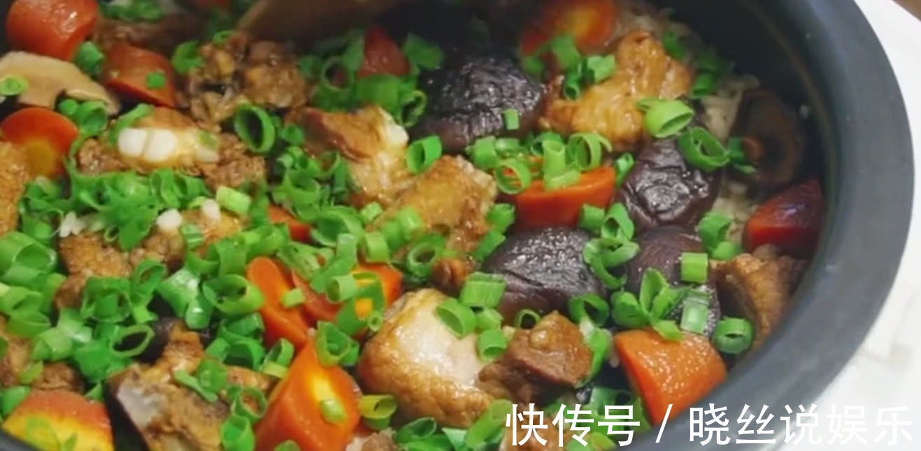 葱段|排骨不要炖土豆了，媳妇给里面倒了一碗面粉，老公不够吃了