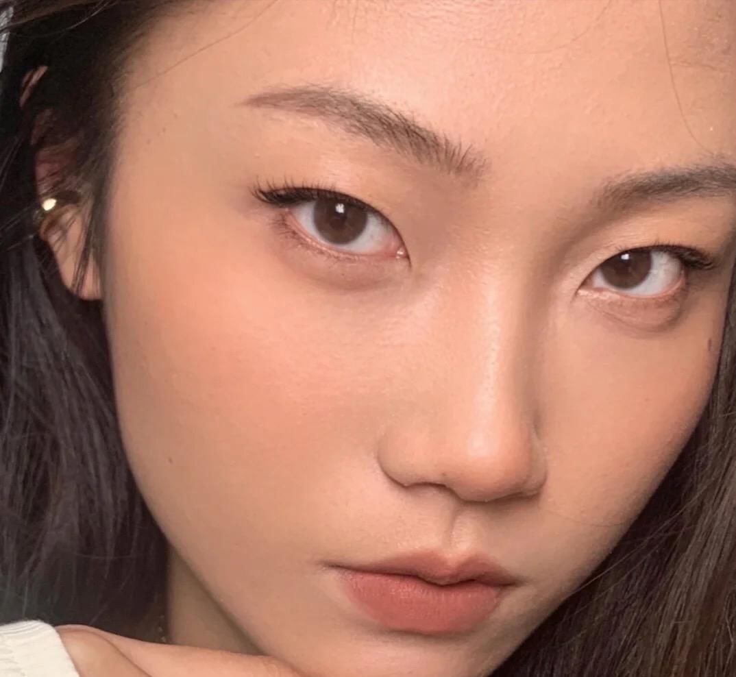 试色|黄黑皮女人化妆三不要,避开这些“雷区”,让你轻松变美