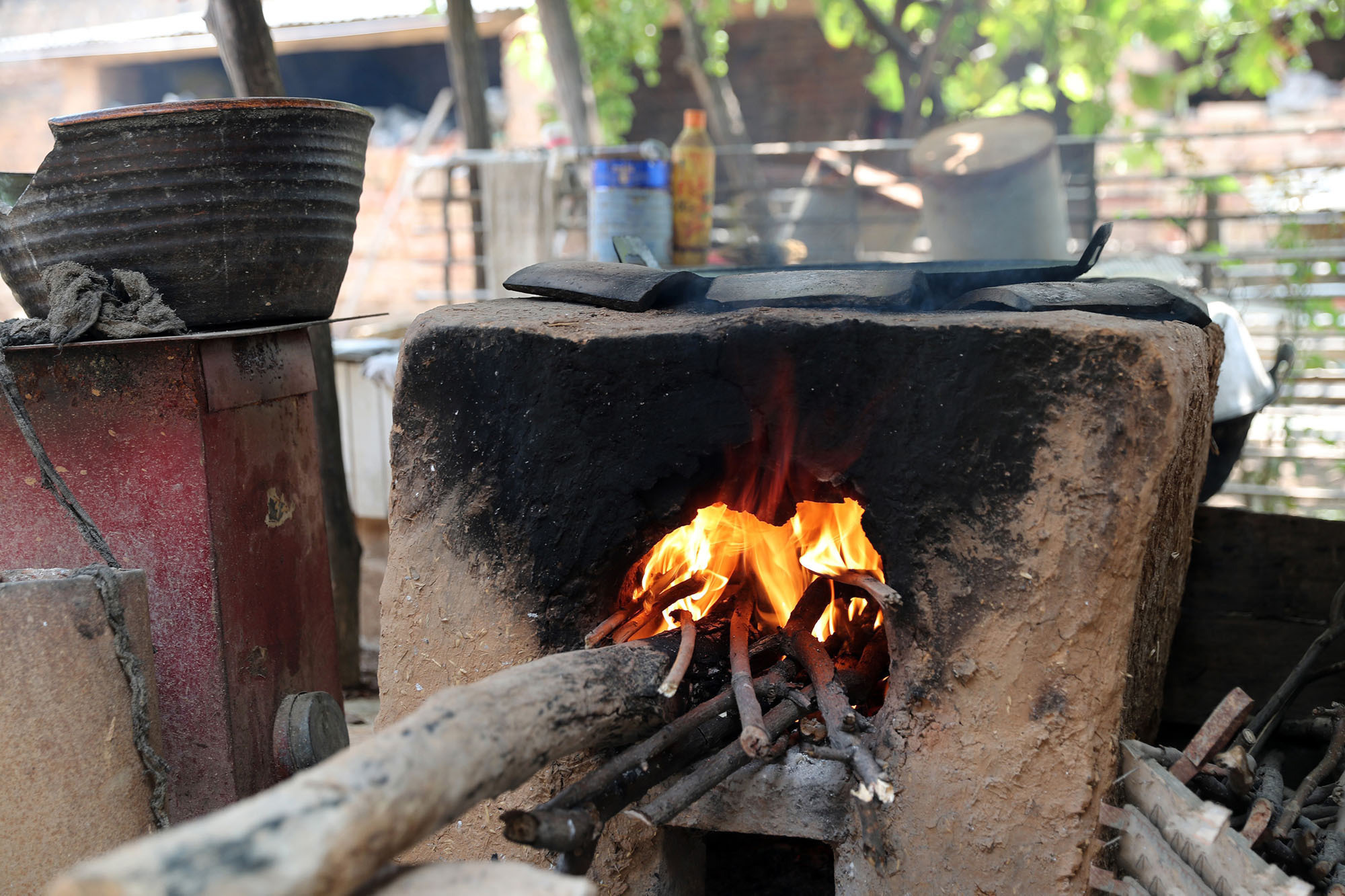 大妈|6旬大娘用12枚土鸡蛋招待山外来客，特殊的待客之道让人感动