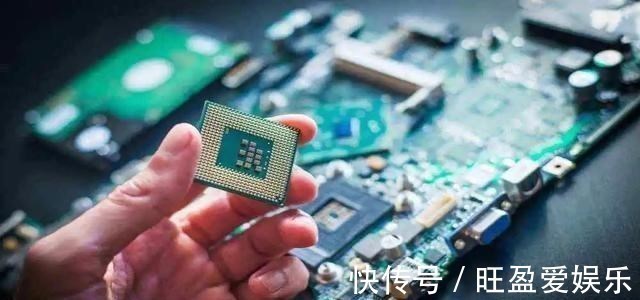 阿里腾讯|冰食物VS热食物大挑战!两姐妹一个烫嘴一个冰牙,谁的体验更刺激