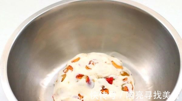 甜点|减肥不能吃甜点试试这款糯米糕，软糯香甜可口，一款减肥小甜点！