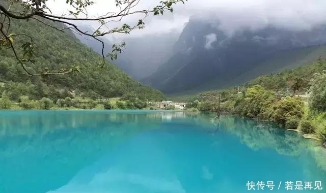 景色|在玉龙雪山脚下，竟藏有一个绝美秘境，景色媲美九寨沟！