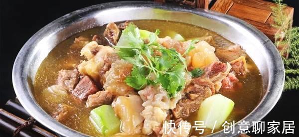 炖羊肉必加4味香料,不能多也不能少,否则羊肉不鲜美,卖相还差