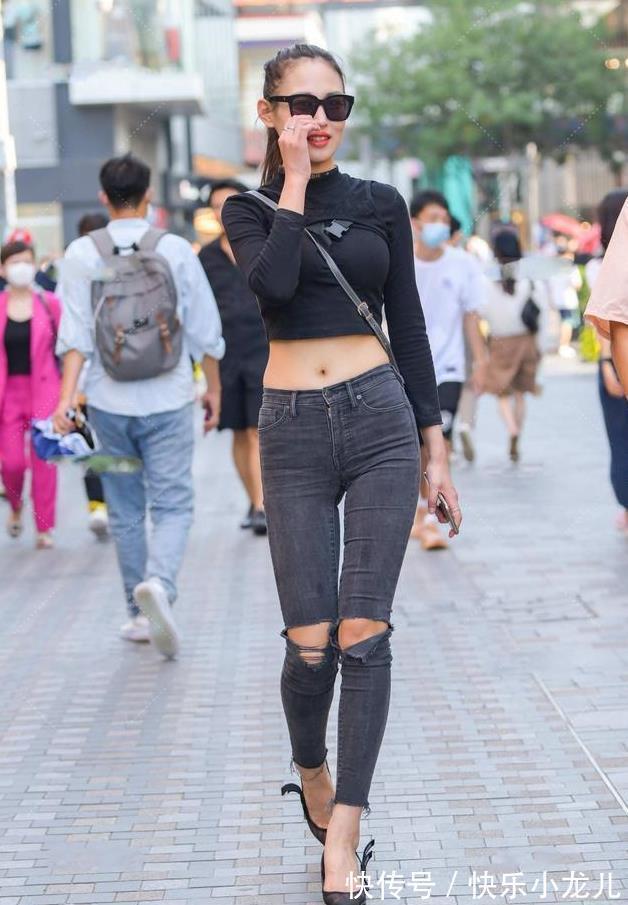 大长腿 看起来像个好妻子模样,爱上她会是多么甜蜜,想想都会整夜失眠