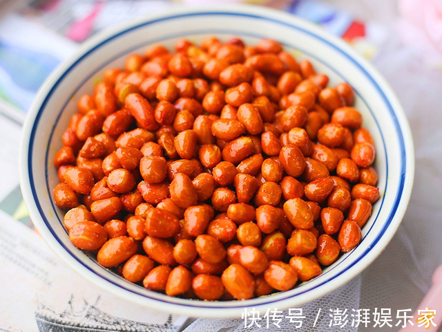 花生米|炸花生米时，千万别先放油，多加这1步，焦香酥脆，放10天不回潮