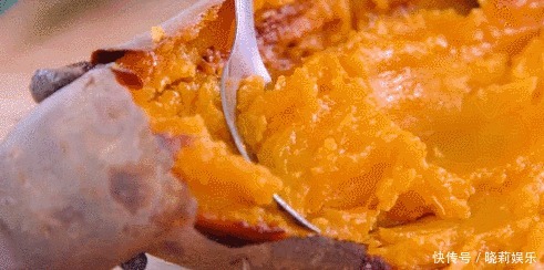 用电饭煲就能做的美食,不放一滴油一滴水,全家都爱吃