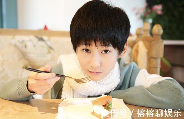 欣欣|''妈妈,我碗里有头发'',2位妈妈的不同反应,影响孩子一生