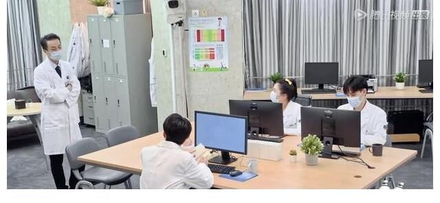 《令人心动的offer3》女医学生：一个高开低走，一个真“妖才”