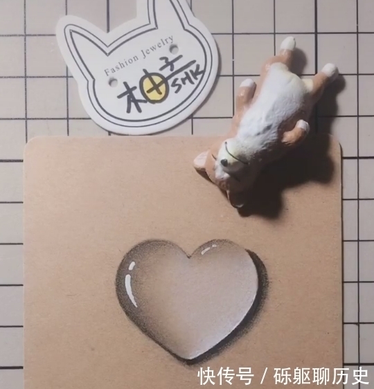 3d@美术生手绘3D水滴爱心,开始感觉很简单,看到成品给跪了