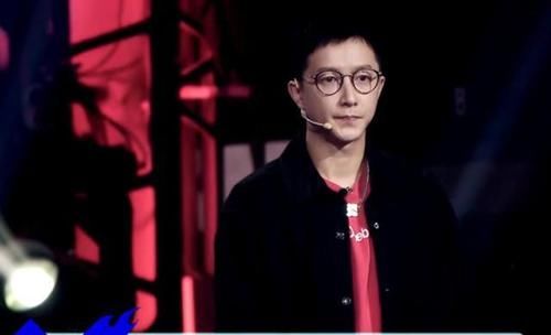 街舞4|《街舞4》：战队逆风翻盘，刘宪华却做出遗憾选择，处境不妙