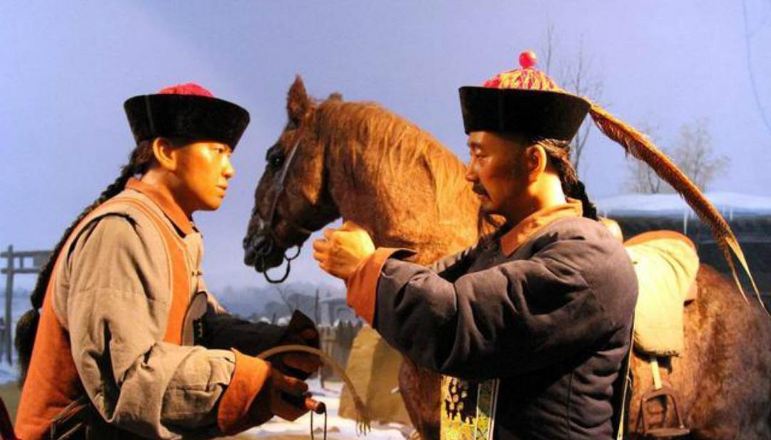 庐山谣寄卢侍御虚舟&龚自珍很狂的一首诗,比李白写得还要张狂,从开篇到结尾气势磅礴