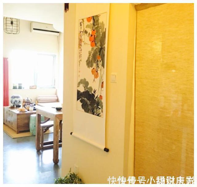 沙发|新房交由婆婆装,不买沙发用“砖”砌,孔雀山水画,让我哭笑不得
