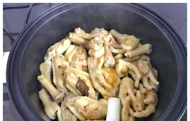 羊肉锅|入冬后,我家每周必吃的火锅,荤素搭配,简单易做,好吃又实惠