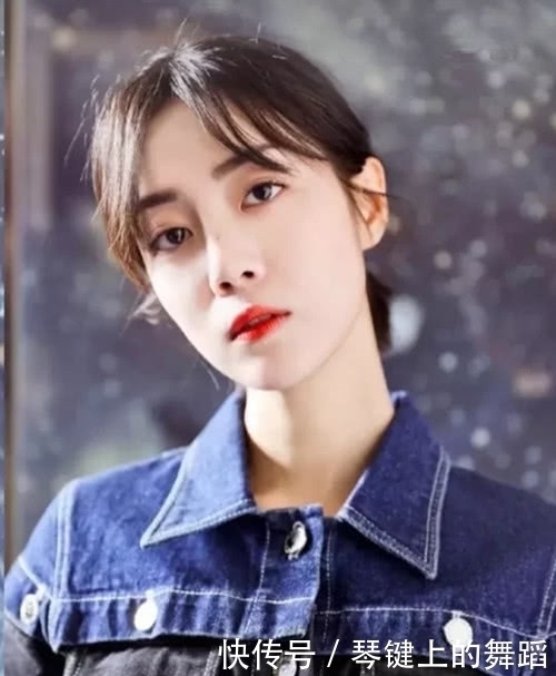 卷发|大圆脸、方脸女生福音!几款时髦发型了解下,显瘦可不止一点