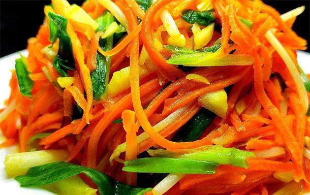 胡萝卜炒青椒|每天熬夜玩手机12点不睡觉没精力上学上班,多吃护眼菜,预防近视