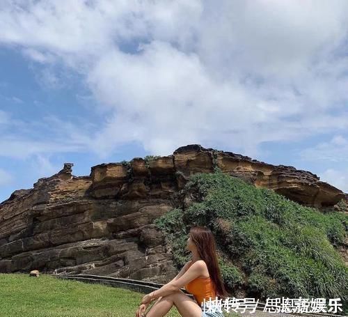 身材|25岁健身女生,公司白领,每天2小时锻炼,身材凹凸有致