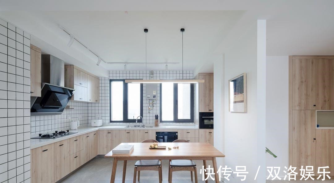 电视机|105平现代风婚房,清静淡雅温馨舒适,不到5个月就全部完工