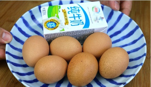 点名|1瓶牛奶6个鸡蛋,教你好吃做法,3天不做孩子就点名要,比肉还香