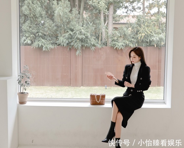 孙允珠每日穿搭:威廉男爵气质高冷俊俏西装裙