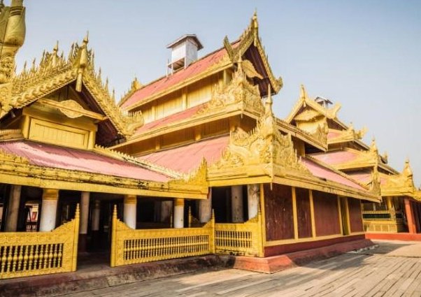 中年|世界上最大的皇宫，面积相当于5.5个故宫，不在欧洲和美洲