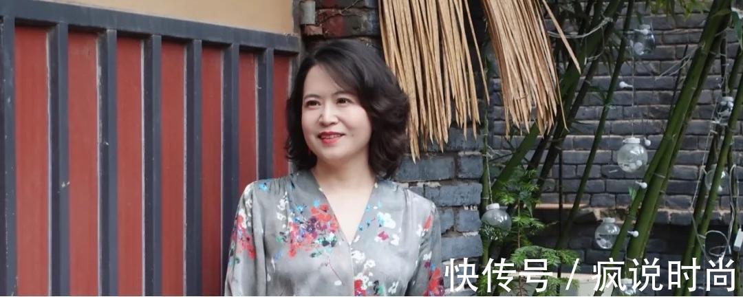 烫发 适合50岁大圆脸女人的发型,选择适合自己的发型,才更显年轻