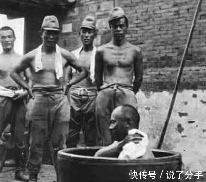 老照片|抗战老照片图2日本鬼子排队沐浴,图4手持汉阳造的战士!