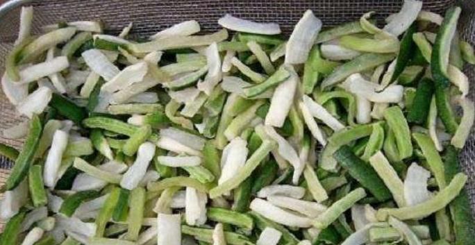 吃法|腌萝卜，直接腌还是先晒干？都错了，这么做才对，做出来爽脆入味