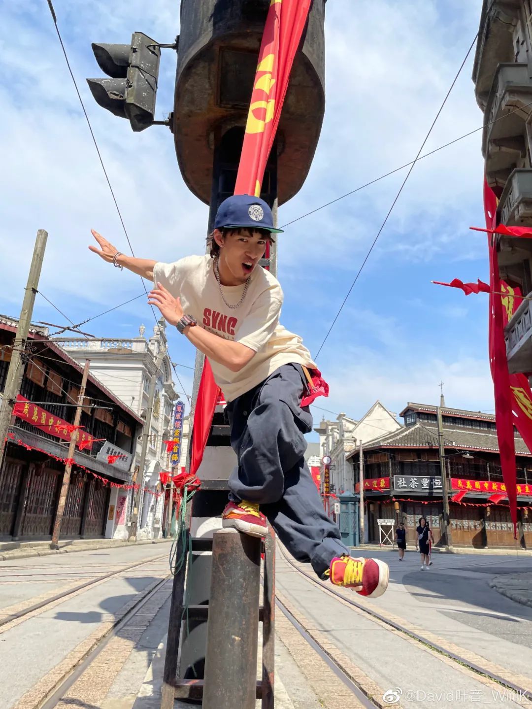 张艺兴|独家！全网都在问，王一博《这街4》的报童帽原来是这顶？