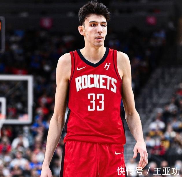 切特|2022状元热门轰21分15板6帽3抢断,火箭应该选他取代伍德?