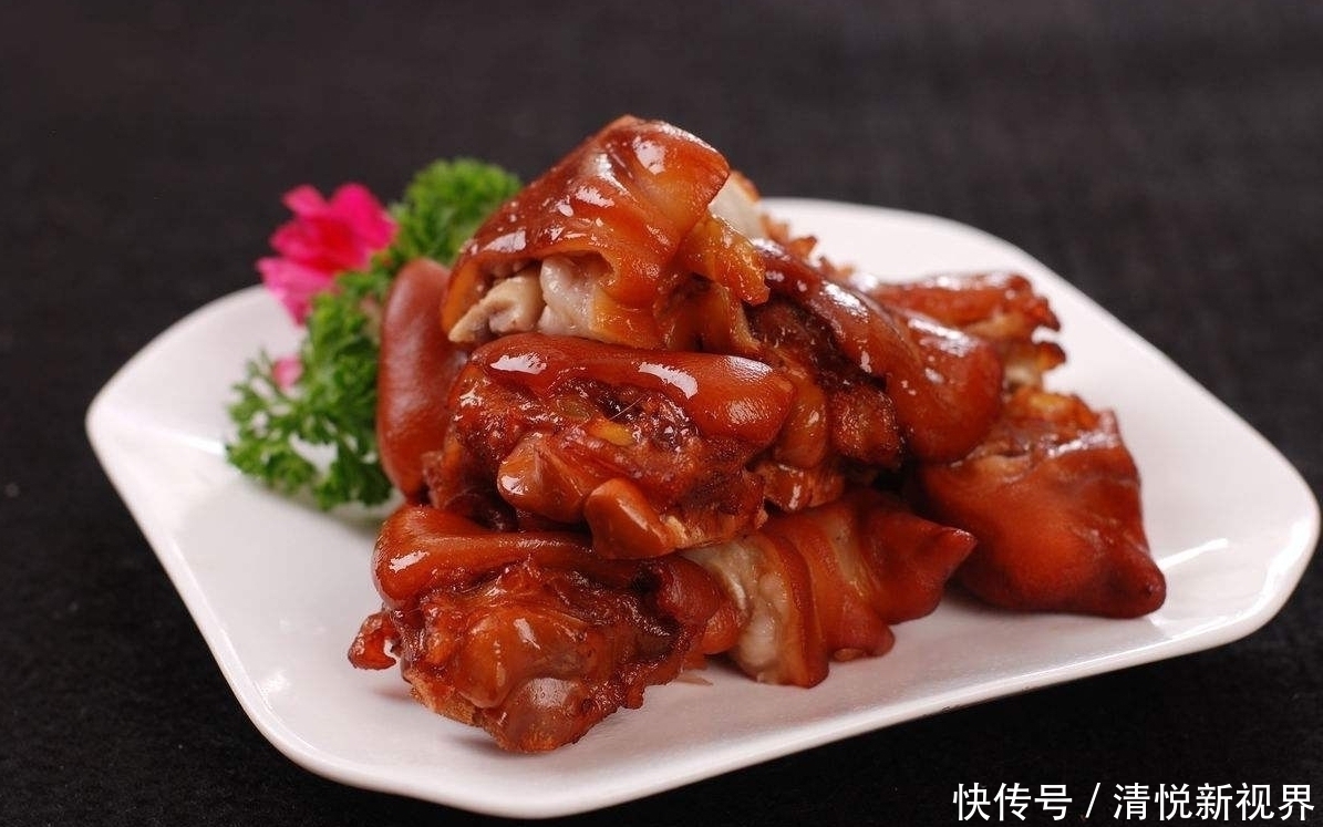 可口|红烧猪蹄时,记得加点它,猪蹄更容易炖烂,软糯可口更入味