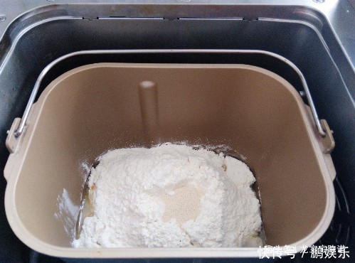 玉米油代替黄油做面包