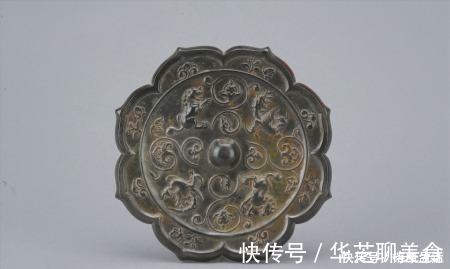 口红#古代女子化妆道具奢华 西汉口红2000年后仍鲜艳夺目