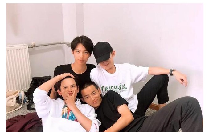 青你3：助力榜排名第二，易烊千玺大学室友，罗一舟终于被看见了