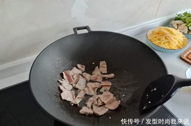  我家午餐4个菜，量不多却好吃，网友生活有仪式感，真好