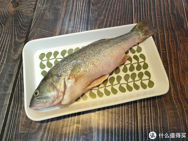 鱼肉|做清蒸鱼时，记住“2不放2窍门”，鱼肉鲜嫩无腥味，越吃越香