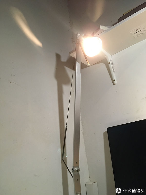 杆杆|还没流行就被抛弃:宜家低压卤素台灯B0715