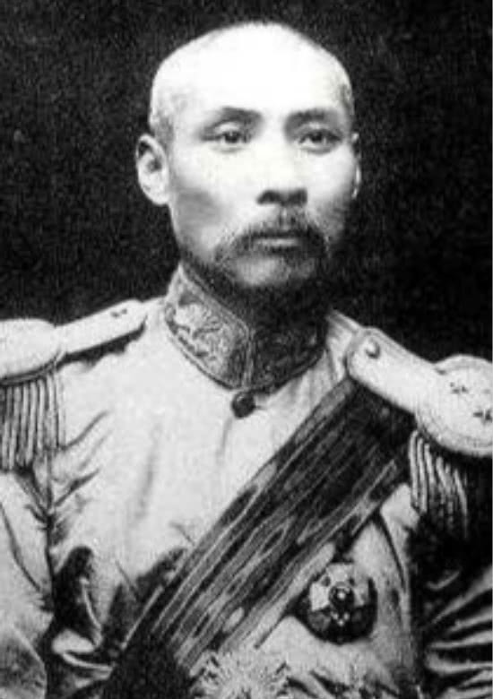 倒车|袁宫保开历史倒车，却遭段祺瑞反对，为何他还选择了段祺瑞？