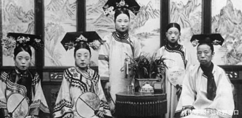 王菲|罕见老照片: 原来清朝妃子长这样? 最后一位像极了王菲!